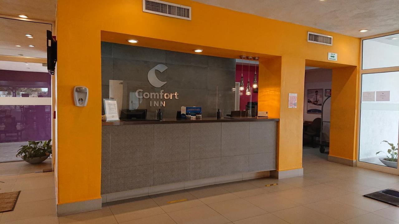 Comfort Inn Monterrey Valle Экстерьер фото