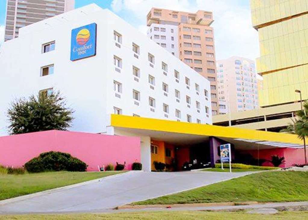 Comfort Inn Monterrey Valle Экстерьер фото